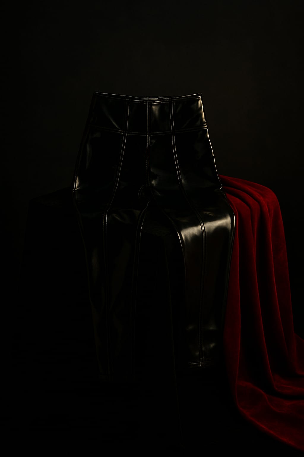 Wet-Look Gothic Leggings