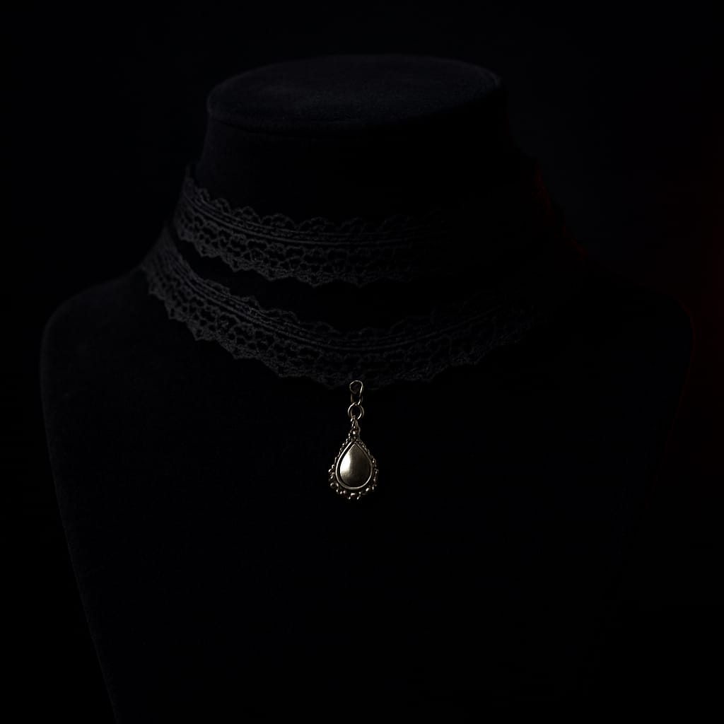 Lace Ribbon Choker
